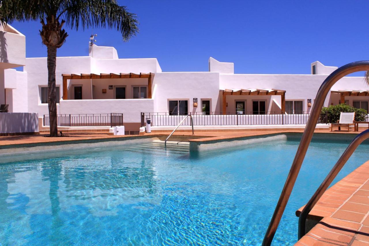 Real Agua Amarga Las Villas Екстериор снимка