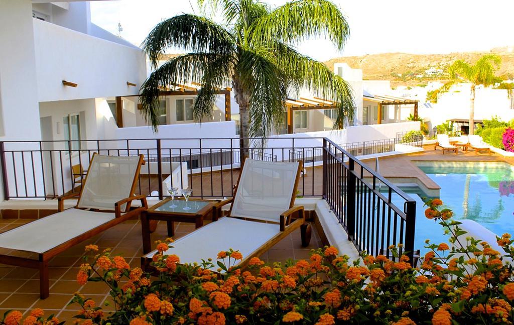 Real Agua Amarga Las Villas Екстериор снимка